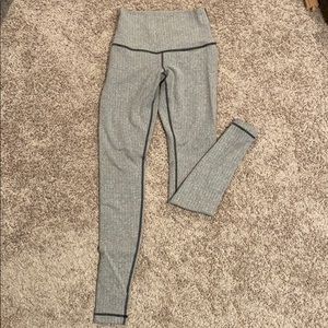 Lululemon Herringbone Wunder Under